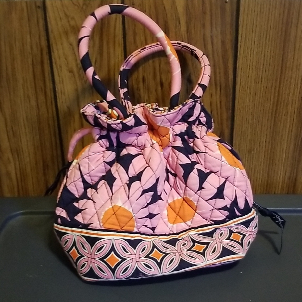 🌺VERA BRADLEY Vibrant Floral Quilted Mini Bag With ✌ Looks